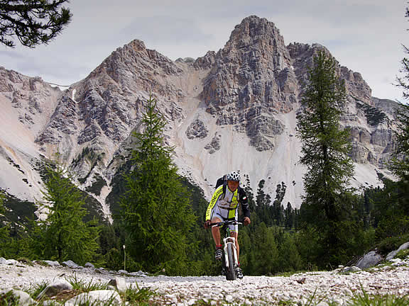 Mountain bike San Vigilio